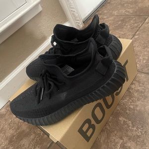 Adidas’s Yeezy boost 350 v2 onyx